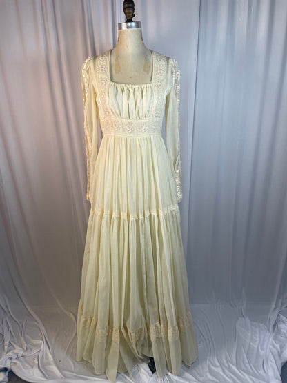 Dreamy 70s Prairie Dress