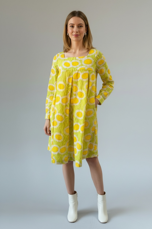 Vintage 1960's Sunflower Dress, size medium petite