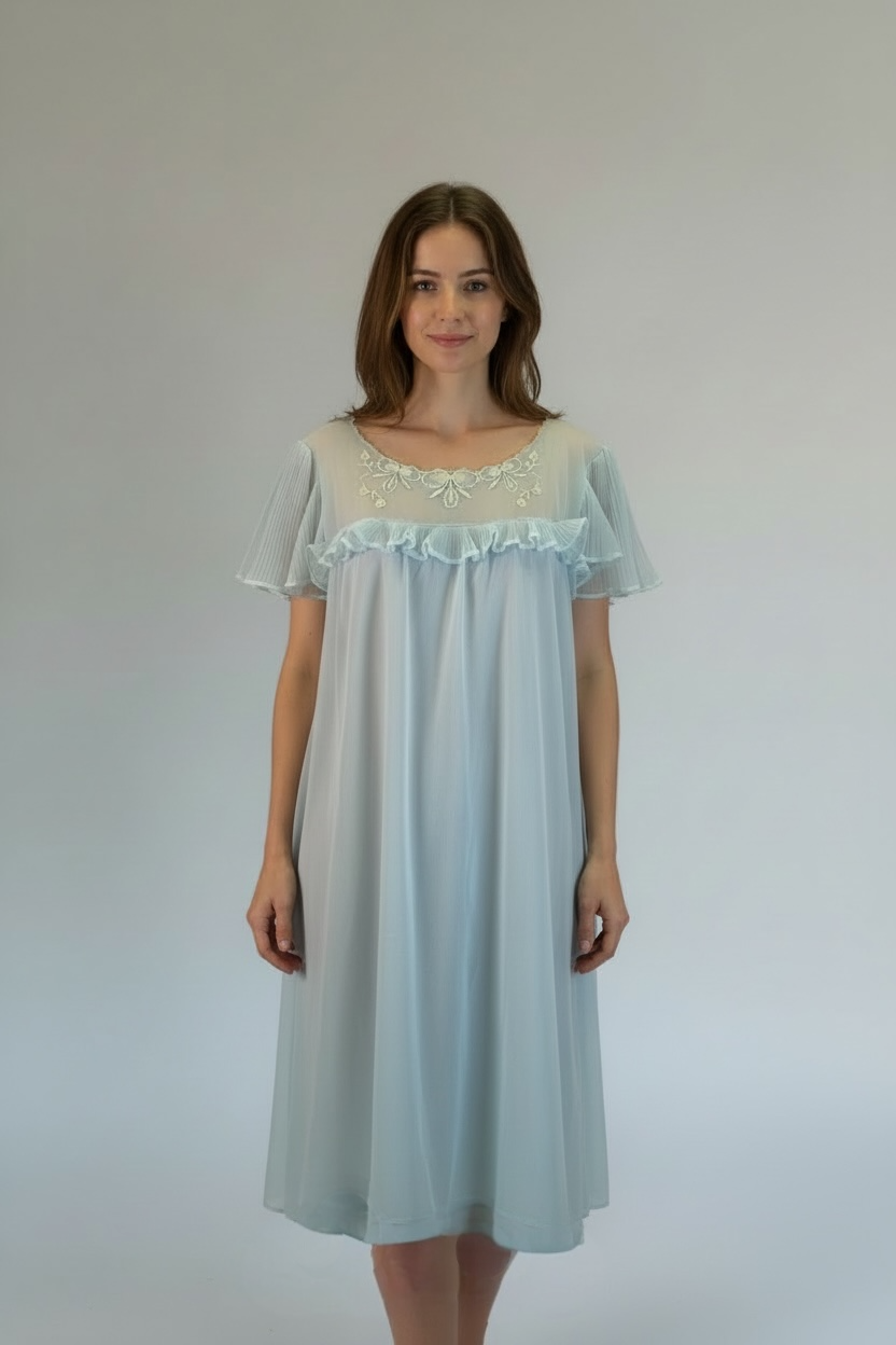 Pale Blue Knee-Length Vintage Nightgown 60’s, m/l