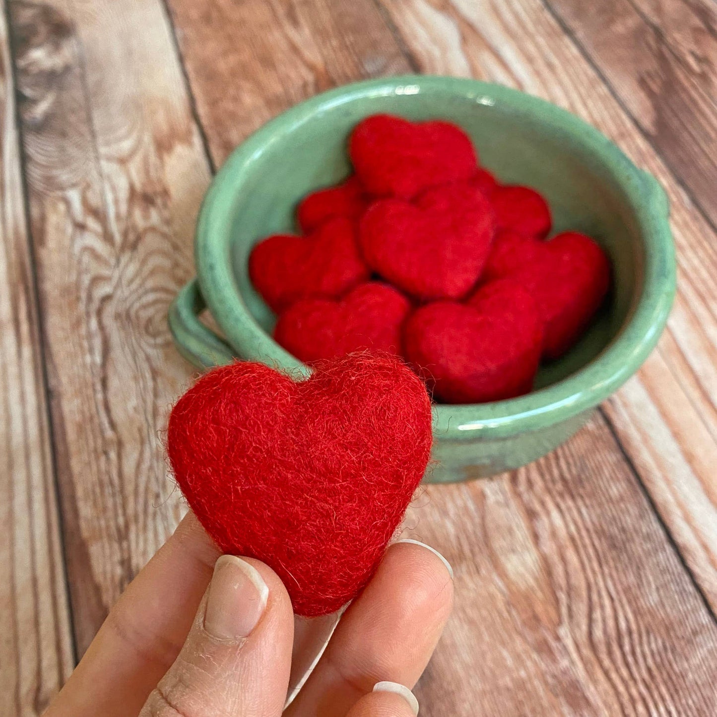 Felt Hearts Loose Red